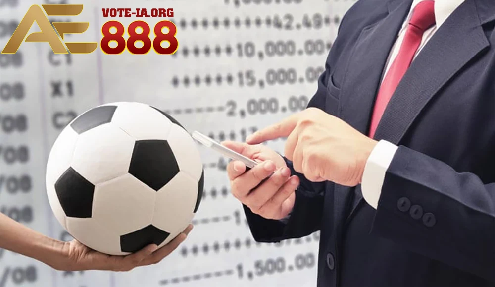 Nhìn vào tỷ lệ kèo của đội cửa trên và cửa dưới để đánh giá.